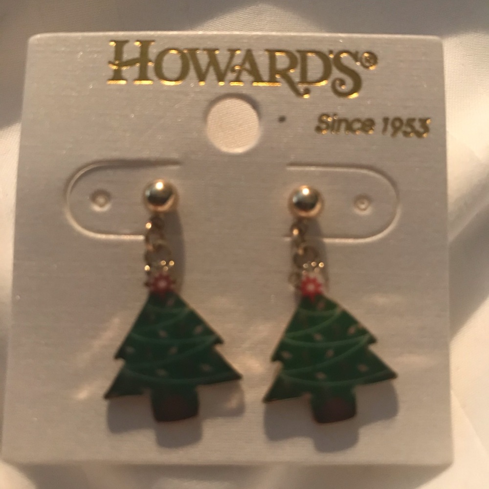 Howard’s adorable Christmas tree earrings